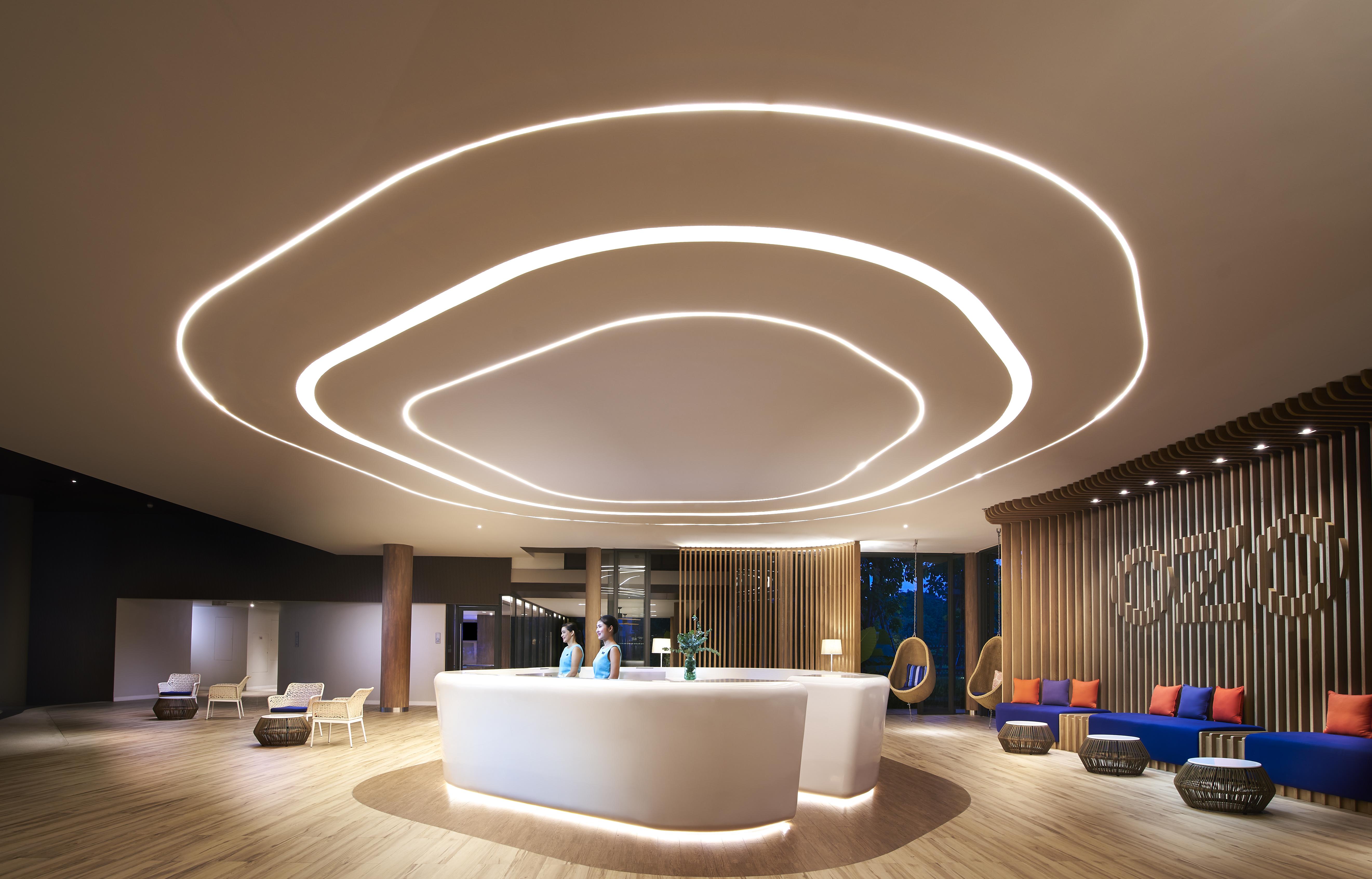Отель Ozo Phuket Ката-Бич Экстерьер фото
