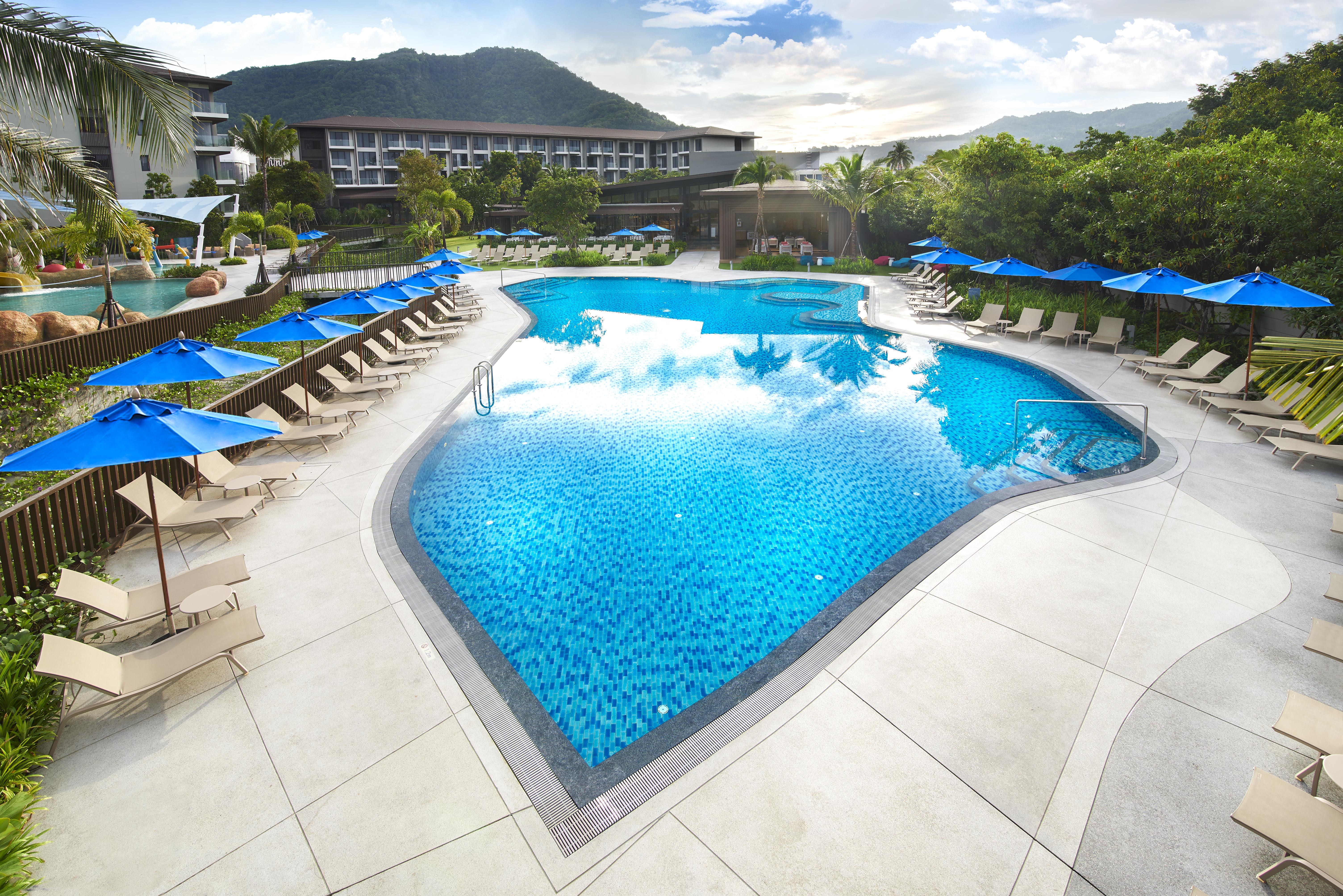 Отель Ozo Phuket Ката-Бич Экстерьер фото